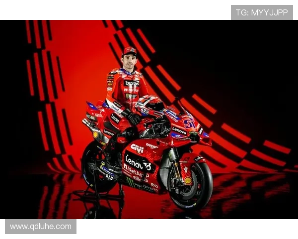 MotoGP赛场再掀激战焦点车手争夺年度冠军席位走势解析全景 MotoGP赛场再掀激战焦点车手争夺年度冠军席位走势解析全景