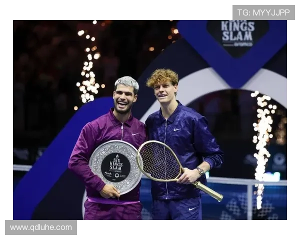 网球赛事精彩纷呈 新一届大满贯冠军争夺战引发全球关注