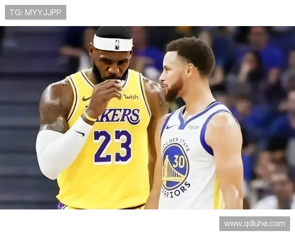 詹姆斯率湖人逆转勇士库里空砍三十分再现经典对决